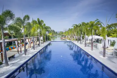 Lotus Villas & Resort