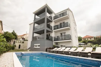 Image de Appartements de luxe Paradise avec piscine