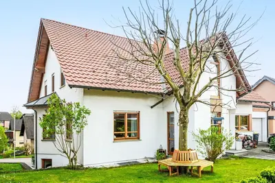 Image de Joli appartement pour 5 personnes avec Wifi, Tv, terrasse, animaux admis et parking