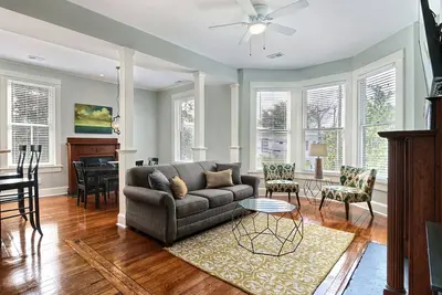Emplacement incroyable! Ce magnifique appartement Abercorn a tout