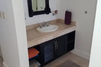 Image de Condo 1 chambre au rez-de-chaussée avec vue sur l'océan