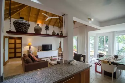 Image de Penthouse de 2 chambres sur la piscine