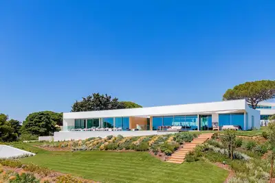 Image de Villa with free Wi-Fi | Private Heated Pool | Cinema Room| Fitness Room | Pool Table | Concierge service | near beach, restaurants, Spa, driving range [Lux Mare Ii]