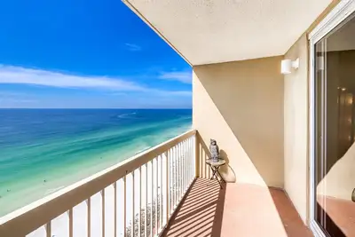 Image de 20ème étage condo dans Pelican Beach Resort w / vue sur le golfe et WiFI gratuit