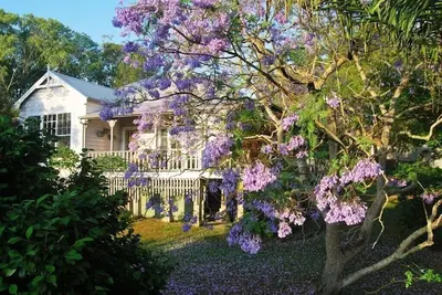 Image de Le presbytère de Kendall - un sanctuaire historique et une passerelle vers la côte nord du milieu