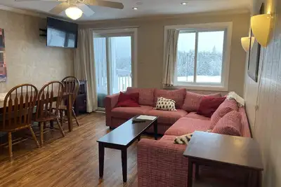 Image de A / C -Un des Mountain Lodge Condos les plus proches des pistes et du village!
