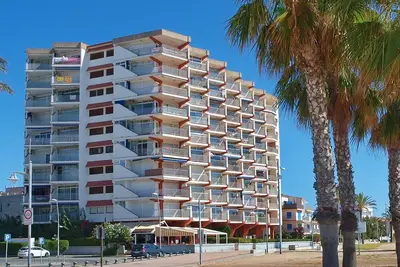 Image de Appartement Coma-Ruga En PREMIÈRE Ligne De Mer Sur La Plage, En Parfait ÉTAT