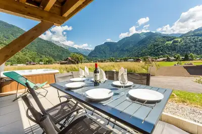 Image de Luxueux appartement de 3 chambres avec spa et terrasse dans un endroit paisible