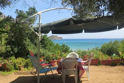 Image de Villa avec jardin face à la mer