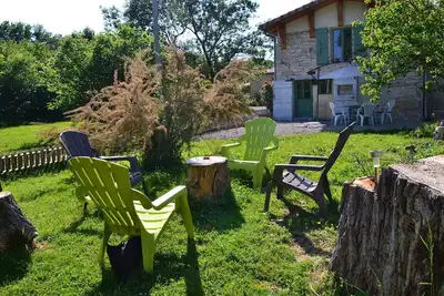 Image de Couanac, gite Ă la campagne avec piscine