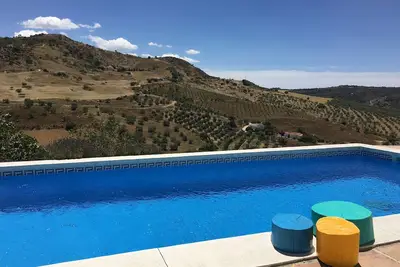 Image de Cadre exceptionnel, vues sensationnelles, terrasses de piscine privée et Wifi partout.