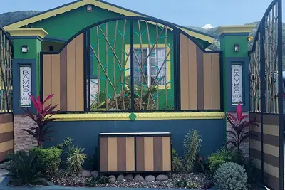 Image de Bamboo Villa - Maison moderne avec jardin relaxant