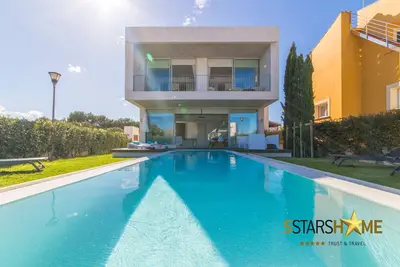 Villa pour 10 bébés supplémentaires, idéale pour les familles, piscine privée, quartier calme