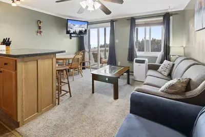 Image de Aucun Appel Et Prix De Commutation | Comprend Parking / Nettoyage | 2br / 2ba | Sommeil 6 | Ml307