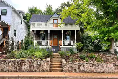 Image de Charmante maison d'artiste au centre-ville de Boulder