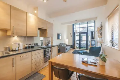 Image de Superbe appartement moderne Exeter w / balcon