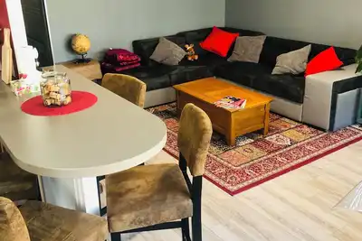 Image de BedinReims Superbe 80m² 3chb +free park/wifi Ideal 4 adultes et 2 enfants