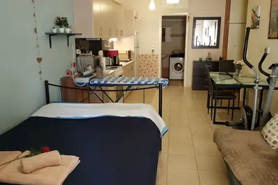 Image de Johnny's Central Modern Apartment
