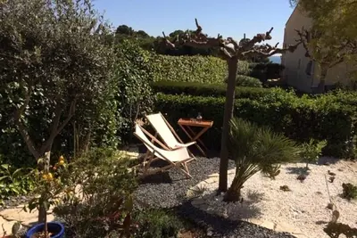 Image de L'Oasis, appartement avec terrasse et jardin privé à 100 m de la plage