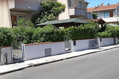 Vada (Li) Terrasses Modernes RÉNOVÉS Avec Jardin À 300 MÈTRES De La Mer