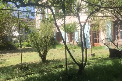 Image de Près d'Albi Maison de caractère fin XVIIIè avec cour et jardin dans village