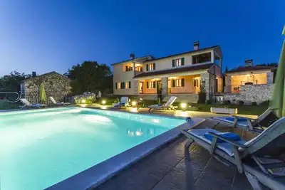 Image de Belle Villa Albina avec vue sur la mer