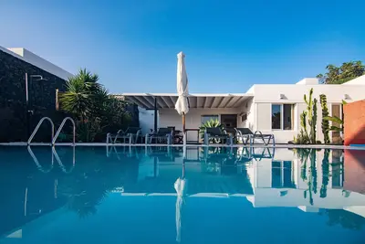 Image de Coloradas House Villa avec piscine privée, terrasse et WiFi