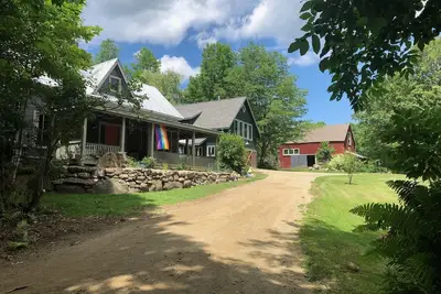 Image de Spacieux, calme Carriage House In The Western Maine Foothills. Situé sur 15 A
