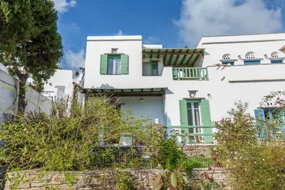 Image de Maisonnette pour des vacances reposantes en pleine nature sur l'île de Tinos