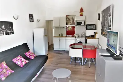 Image de Pillement 3-(43m2)-Single storey-Balcony-Optional garage-Heart of town-Beaches 21km.