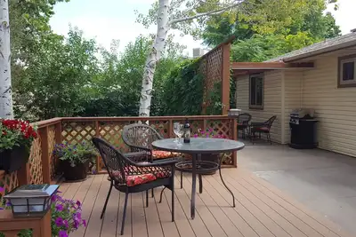 Image de Calme cul-de-sac 3 Br maison & patio jardin