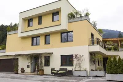 Image de Hoschek, Christine - Appartement confortable / 2 chambres / douche, Wc