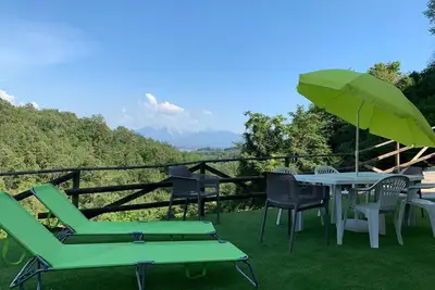 Image de Hébergement Il Borgo Di Tresana pouvant accueillir 10 personnes. Vue spectaculaire