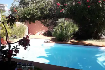 Image de Maison de charme avec piscine dans un écrin de verdure
