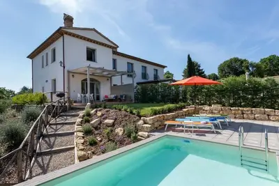 Image de Todi Private Villa avec 2 chambres et piscine
