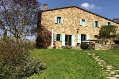 Image de Maison de campagne au milieu des vignes et des oliveraies