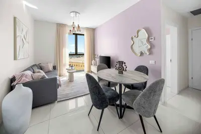 Image de Jérusalem : Appartement familial avec balcon, au centre-ville