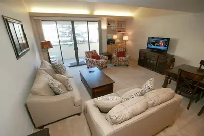 Image de Vail Village en face de l'hôtel Sonnenalp