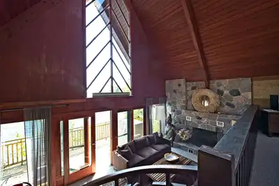 Image de Privé Un cadre w / Cabine de jardin avec vue sur la baie Georgienne