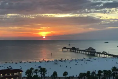 Image de Super emplacement sur une plage très populaire. Condo de chambre à deux lits entièrement équipé