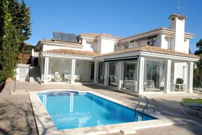 Belle villa de 4 chambres avec piscine privée à La Cala de Mijas, Mijas Costa