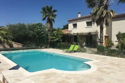 Image de Villa avec piscine sécurisée, Spa, 14 personnes, 6 chambres, calme, tout confort