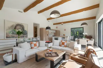Image de Villa Tropezienne, Magnifique villa neuve avec Piscine au coeur de Saint Tropez