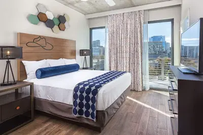 Image de Wyndham Austin Présidentiel 2 chambres ~ Au coeur d'Austin