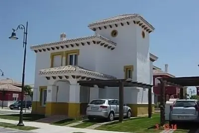 Image de Villa avec piscine et climatisation