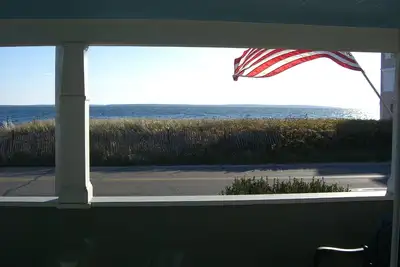 Image de Falmouth! Plage privée de l'océan! Vues imprenables sur Martha's Vineyard!