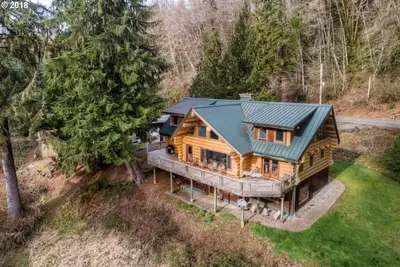 Image de Connectez-vous à la maison sur le niveau inférieur Nehalem River 1500sf est tout à vous. Poisson, randonnée, chasse.