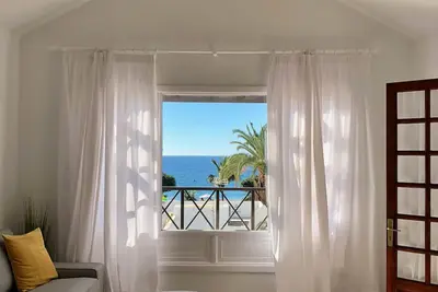 Image de Bel appartement confortable face à la mer avec Wifi et climatisation