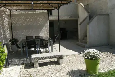 Image de maison dans  village provençal 6 personnes