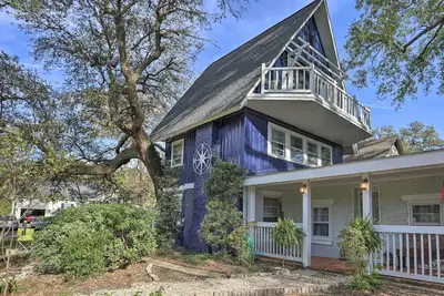 Image de Nouveau! Maison côtière et accessible à pied dans le quartier historique de Southport!